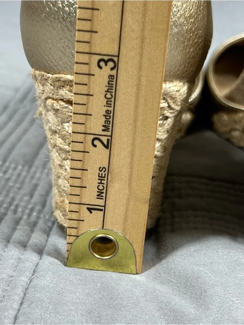 VIONIC Aruba Calypso Gold Wedge Sandals Womens Size 7.5 Leather Espadrille Shoes